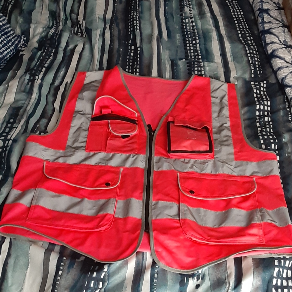 Womens pink safety vest size XL